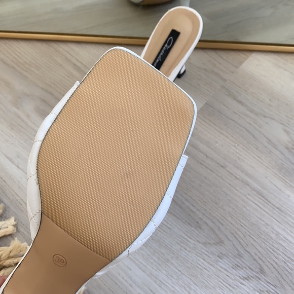 Quilted Heels - Picture 3 of 4